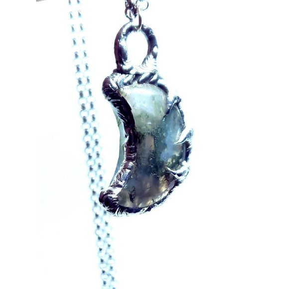 Moss agate moon crystal Necklace handmade crescent moon gothic metalwork - Picture 11 of 12